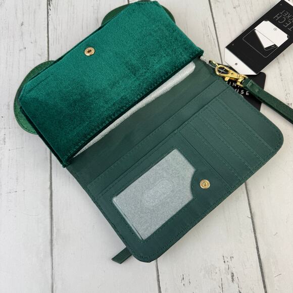 NWT Disney's Minnie Mouse Green Velvet Ears & Metallic Bow Tech Wristlet Wallet - Picture 5 of 6
